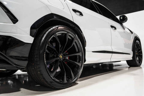 2022 Lamborghini Urus