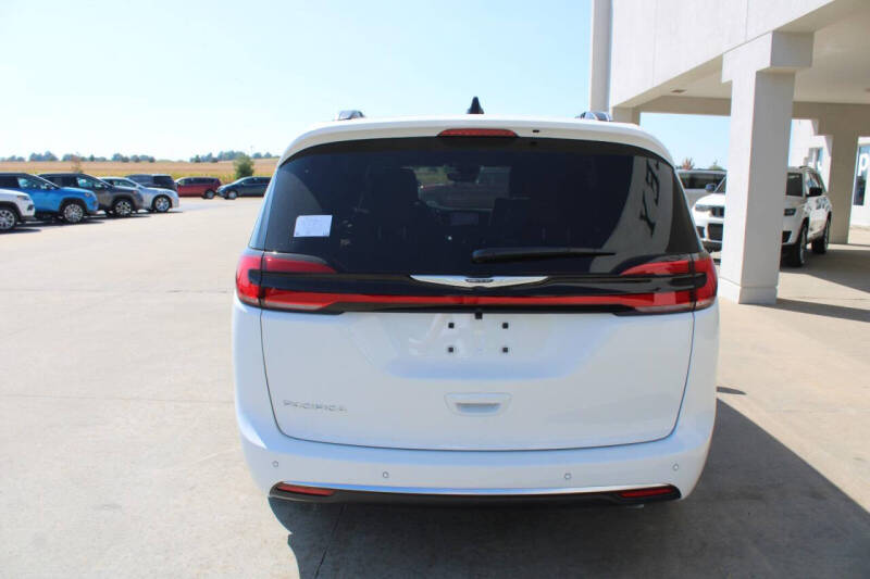 2026 Chrysler Pacifica Pinnacle