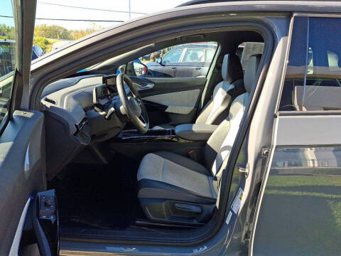 2023 Volkswagen ID.4 Pro