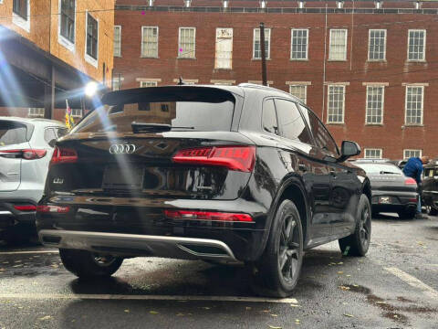 2019 Audi Q5 quattro Premium 45 TFSI