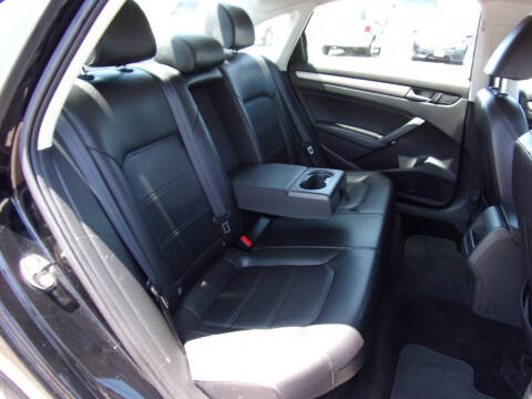 2014 Volkswagen Passat 1.8T S PZEV