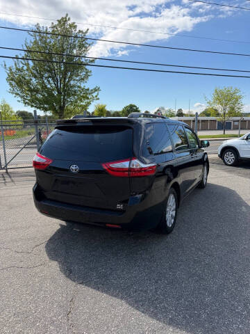 2015 Toyota Sienna XLE Premium 7-Passenger