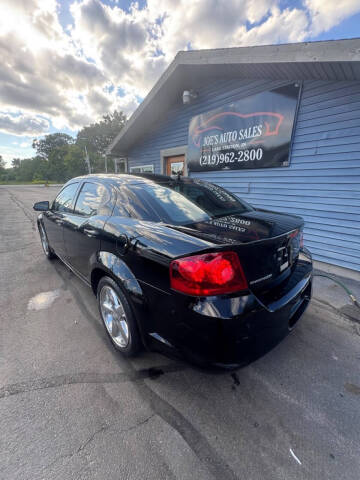 2011 Dodge Avenger Lux