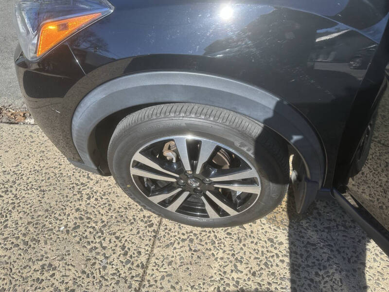 2018 Nissan Kicks SV