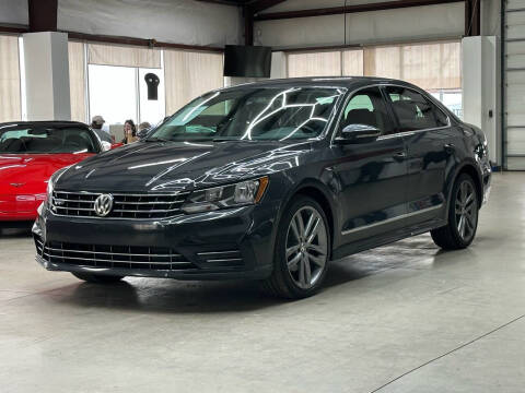 2017 Volkswagen Passat 1.8T R-Line