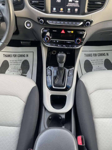 2017 Hyundai Ioniq Hybrid SEL