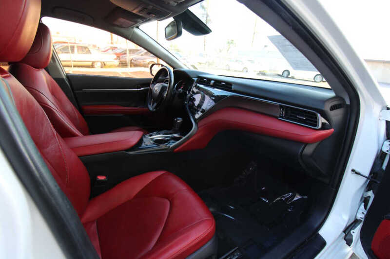 2020 Toyota Camry XSE