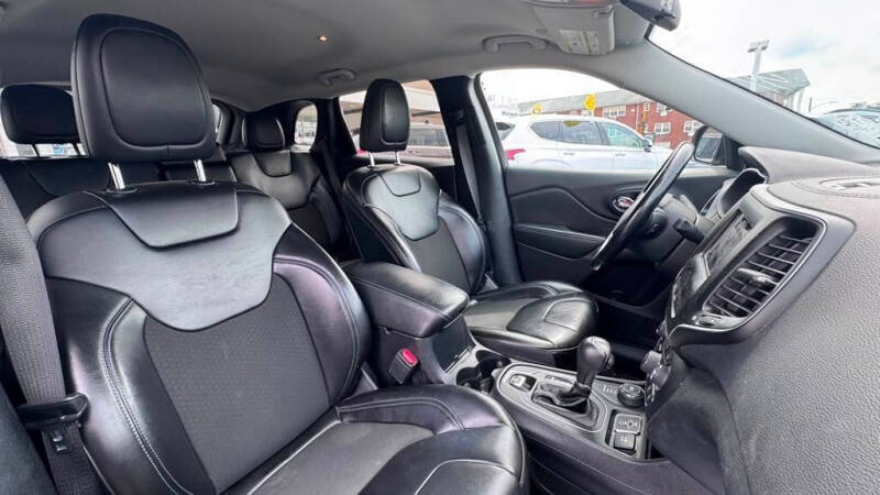 2020 Jeep Cherokee Latitude Plus