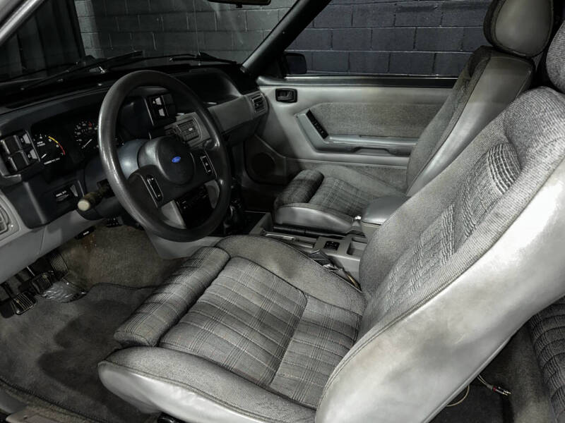 1988 Ford Mustang GT