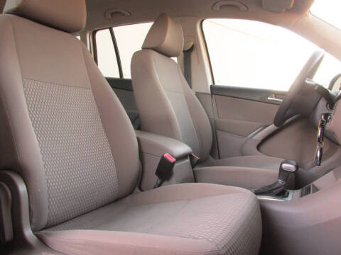 2009 Volkswagen Tiguan SE