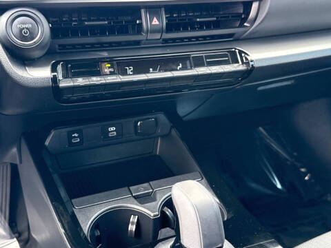 2024 Toyota Prius LE