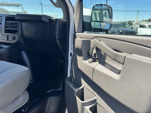 2017 Chevrolet Express 2500