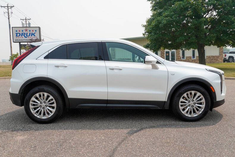 2024 Cadillac XT4 Luxury