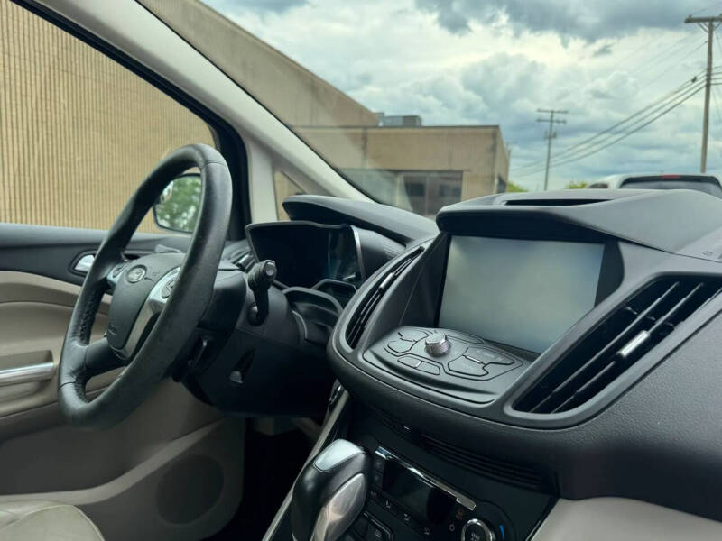 2015 Ford C-MAX Hybrid SEL