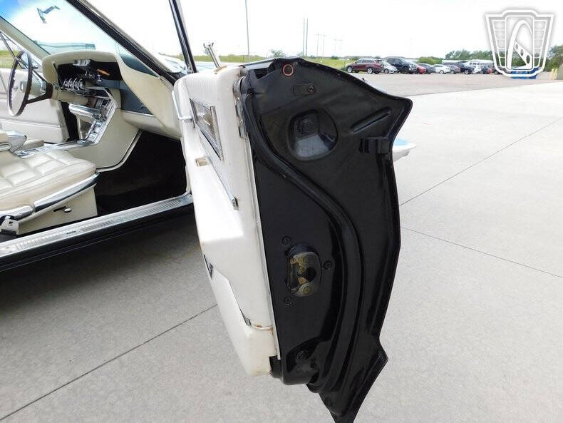 1966 Ford Thunderbird