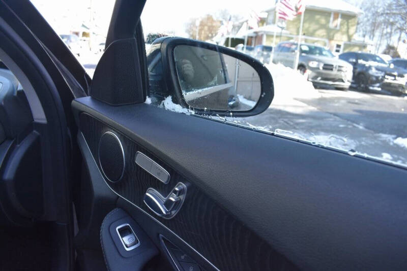 2016 Mercedes-Benz C-Class