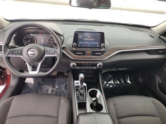 2024 Nissan Altima 2.5 SV