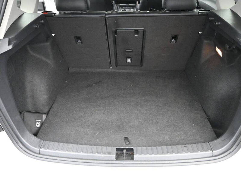 2022 Volkswagen Taos SE 4Motion