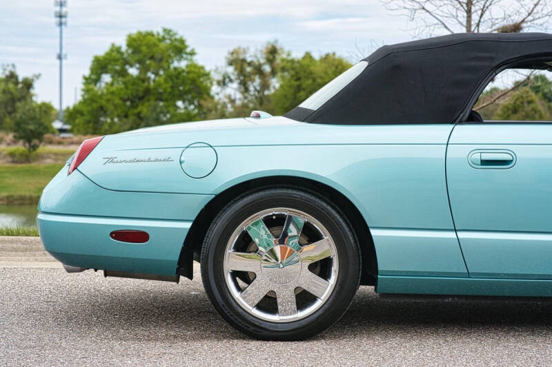 2002 Ford Thunderbird Deluxe