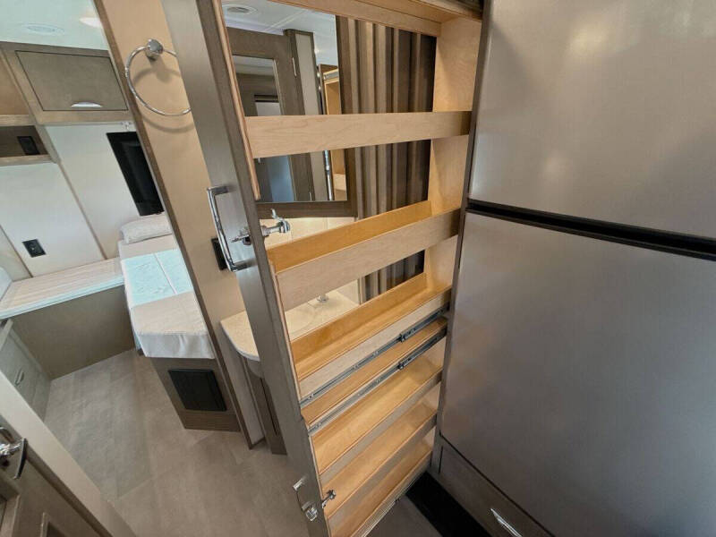 2024 Mercedes-Benz Sprinter