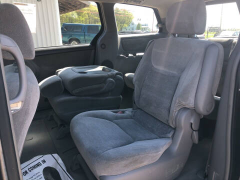 2004 Toyota Sienna