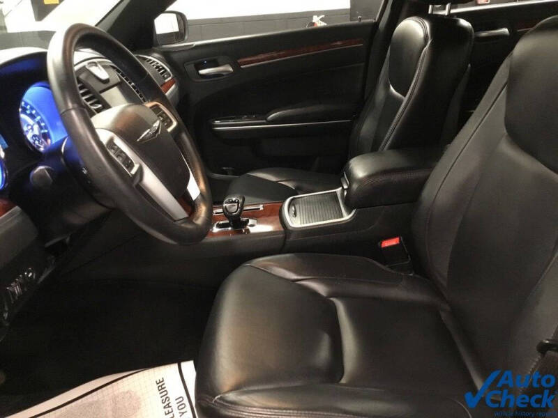 2013 Chrysler 300