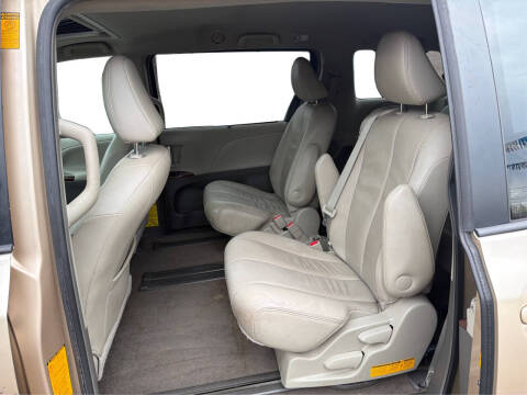 2013 Toyota Sienna