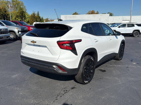 2025 Chevrolet Trax LS