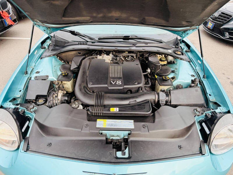 2002 Ford Thunderbird Deluxe