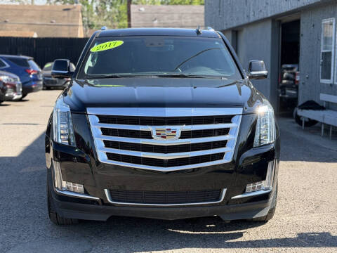 2017 Cadillac Escalade Standard