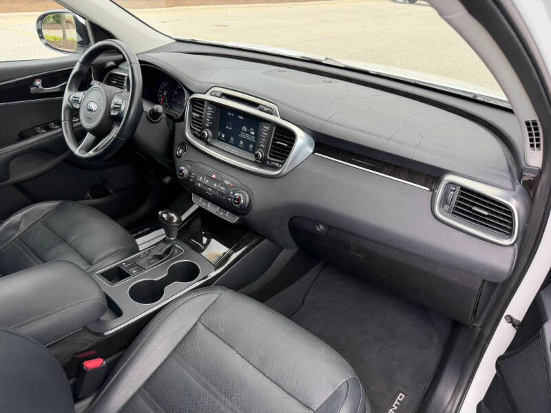 2017 Kia Sorento EX V6