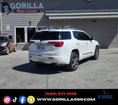 2017 GMC Acadia Denali