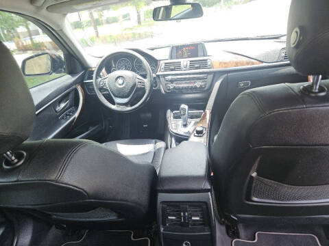 2015 BMW 3 Series 328i