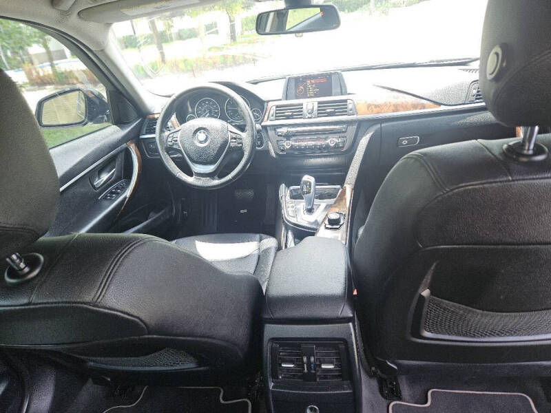 2015 BMW 3 Series 328i