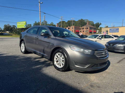 2014 Ford Taurus SE