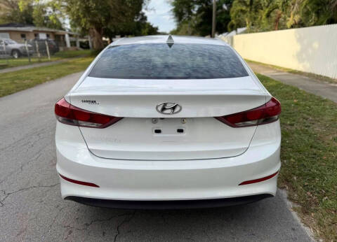 2018 Hyundai Elantra
