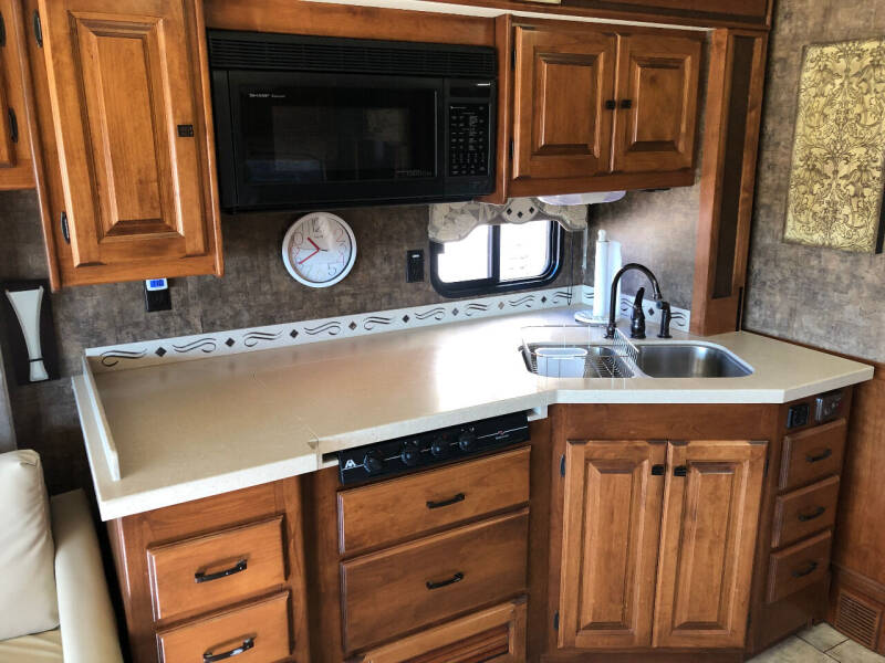 2012 Tiffin Allegro RED