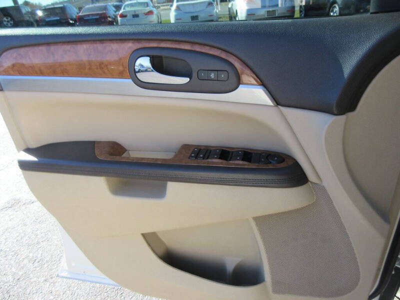 2012 Buick Enclave Leather photo 10