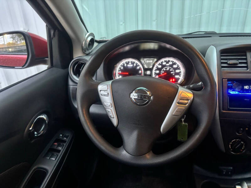 2019 Nissan Versa