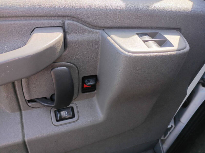 2017 Chevrolet Express 2500