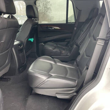 2018 Cadillac Escalade Luxury