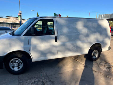 2017 Chevrolet Express 2500