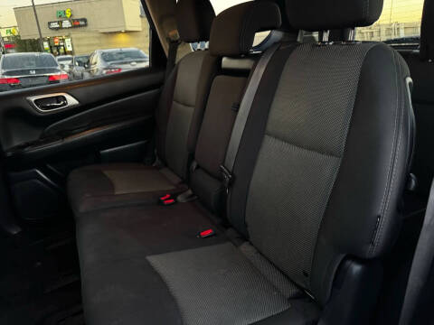 2020 Nissan Pathfinder S