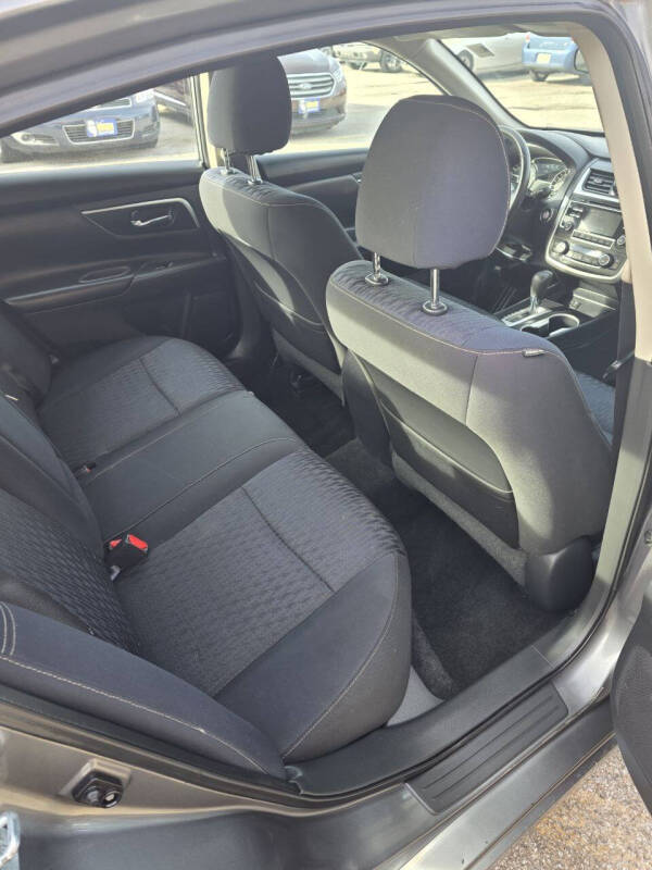 2017 Nissan Altima 2.5 SV