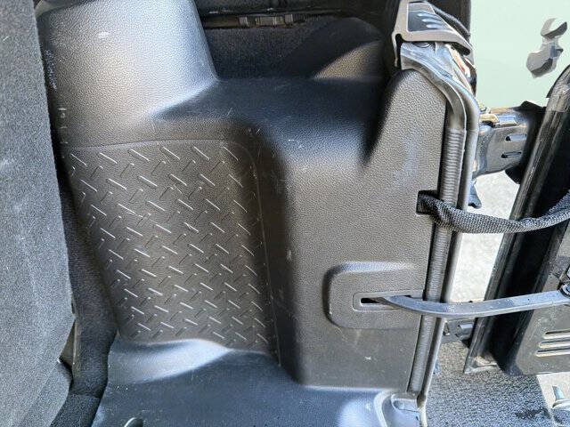 2017 Jeep Wrangler Willys Wheeler