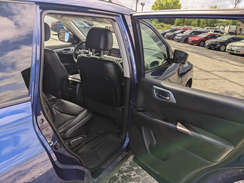 2018 Nissan Pathfinder Platinum