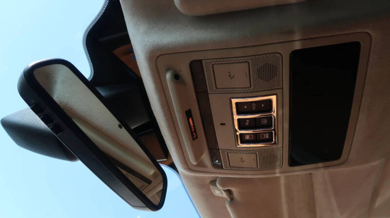 2017 Jaguar XJL Portfolio