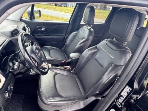 2017 Jeep Renegade Deserthawk