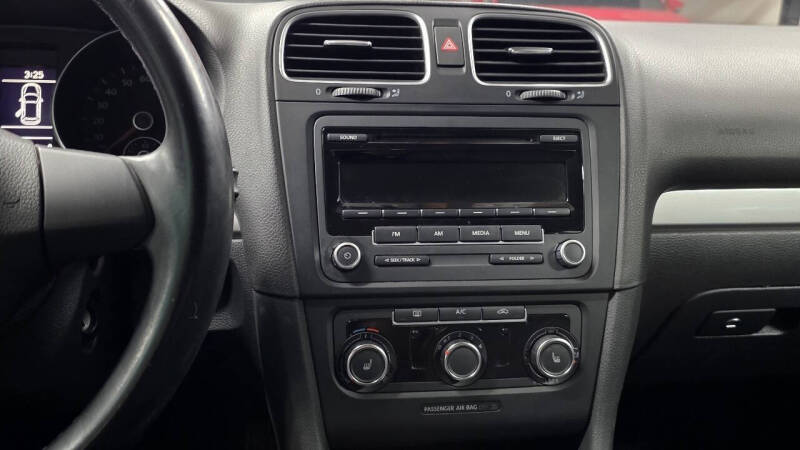 2013 Volkswagen Golf 2.5L PZEV