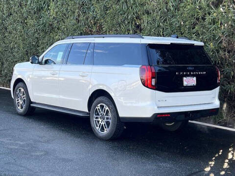 2026 Ford Expedition MAX Active